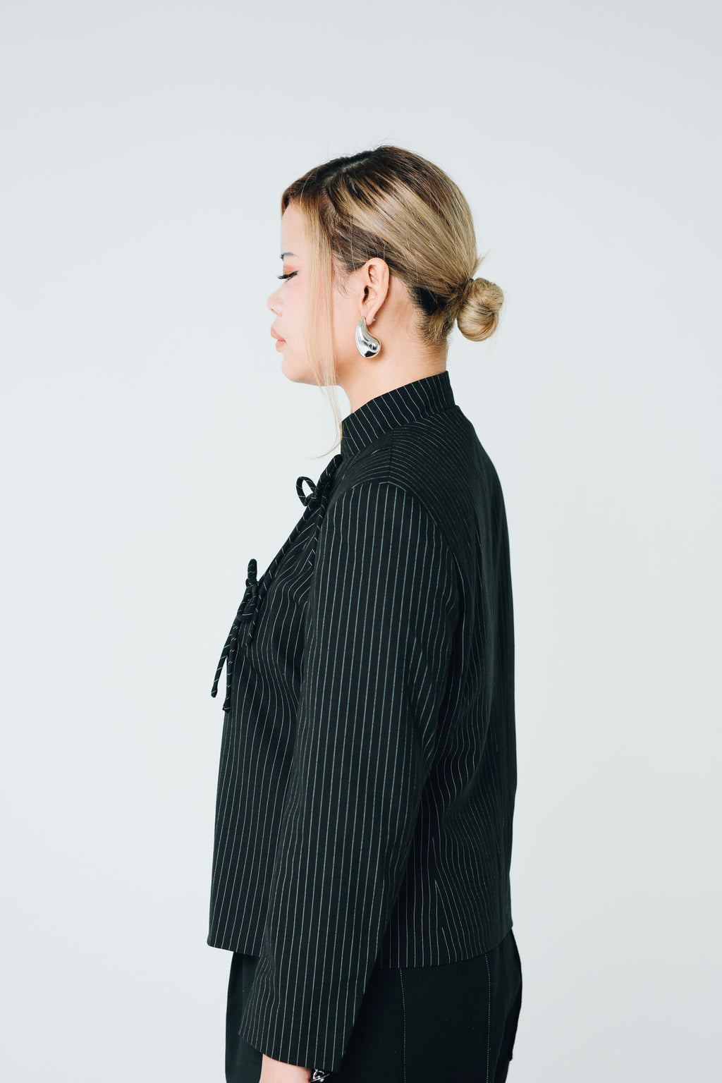 Lineage of Hers in Black