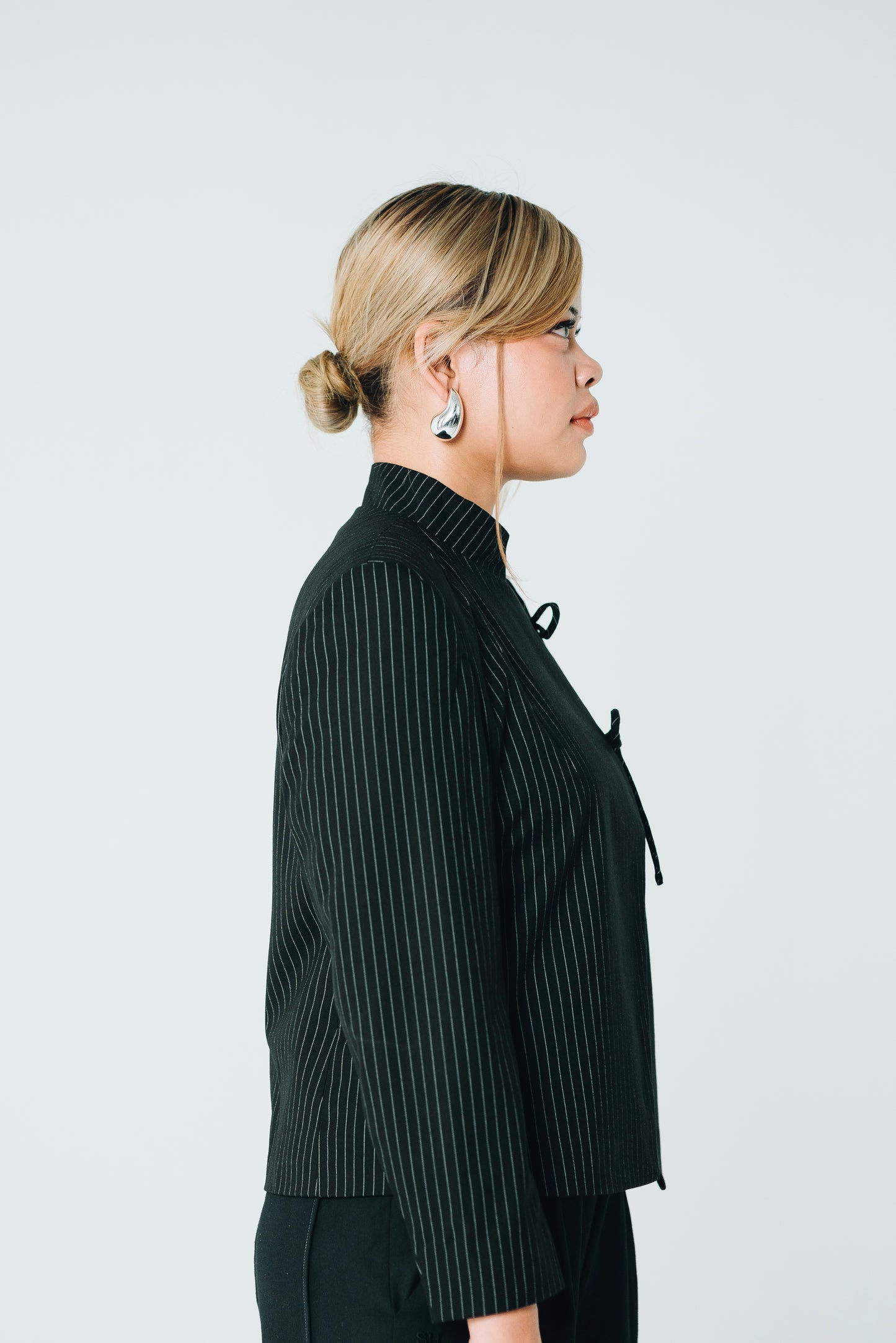 Lineage of Hers in Black